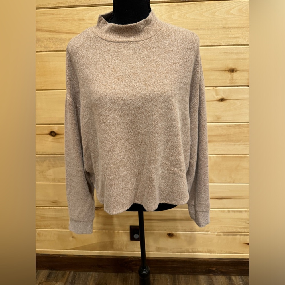 Socialite Nordstrom Brushed Mock Neck Cropped Pullover Sweater, Sz L, EUC , tan